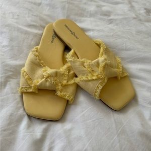 Treasure & Bond yellow distressed slide sandals